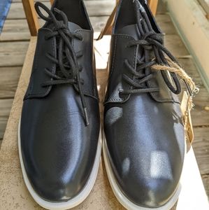 Born Leather Oxfords in Black